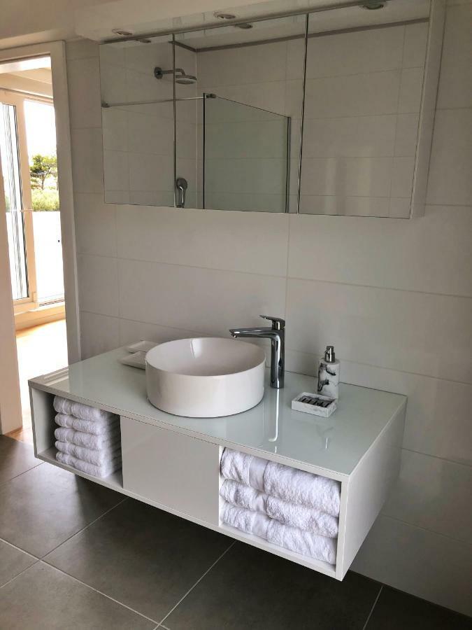 Villa Mila Kastela Kaštel Novi Exteriör bild
