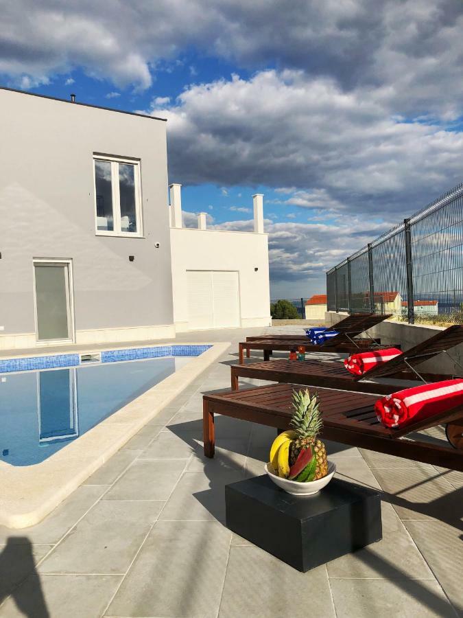 Villa Mila Kastela Kaštel Novi Exteriör bild