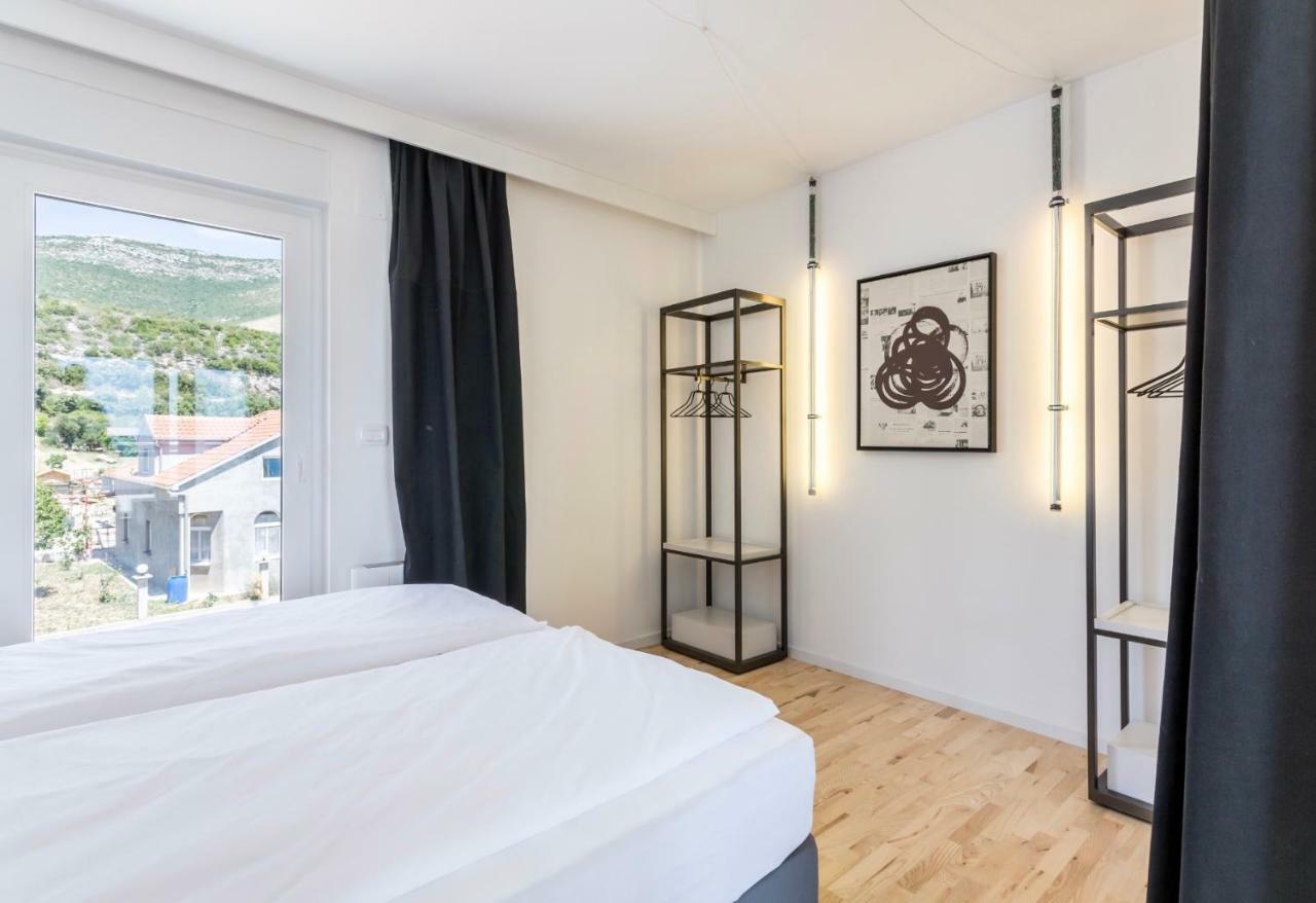 Villa Mila Kastela Kaštel Novi Exteriör bild
