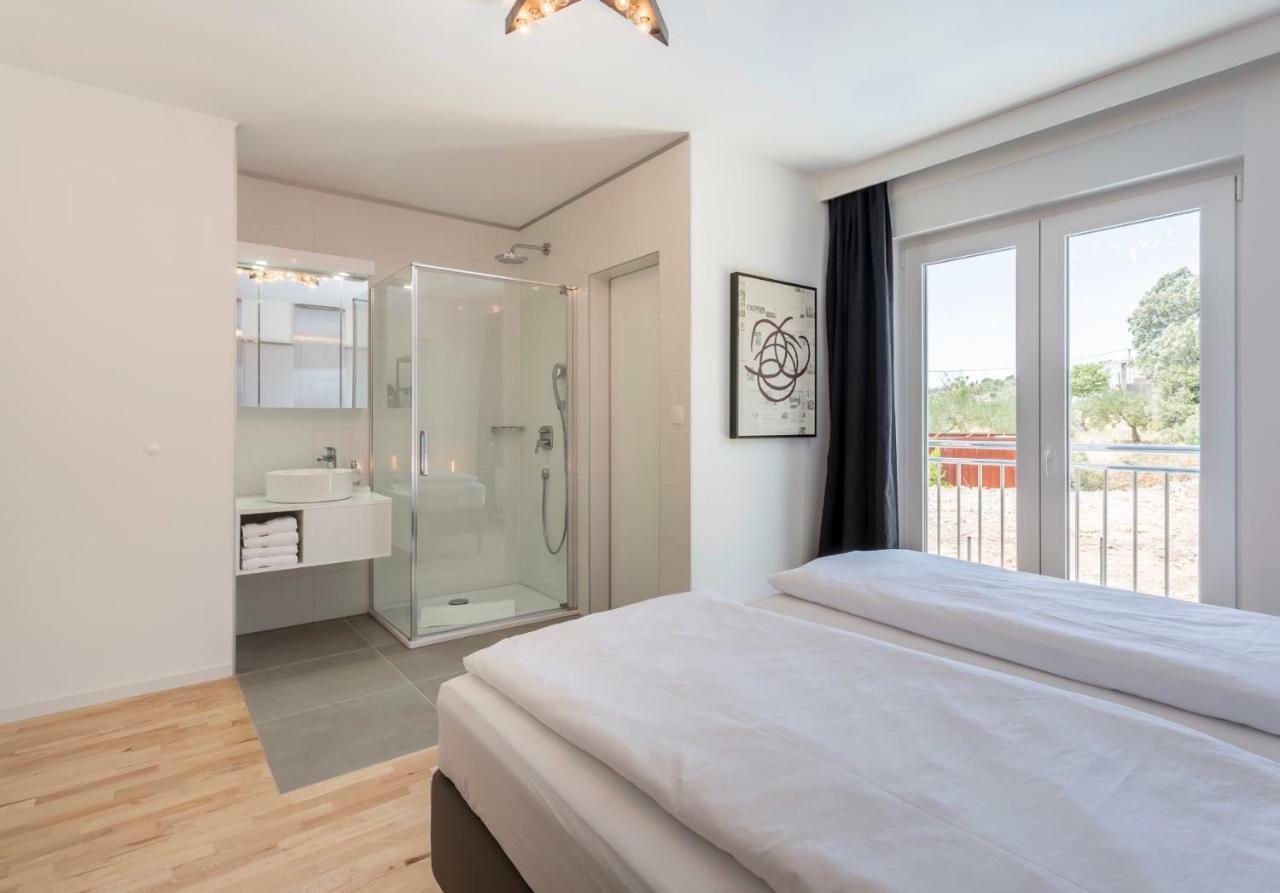 Villa Mila Kastela Kaštel Novi Exteriör bild