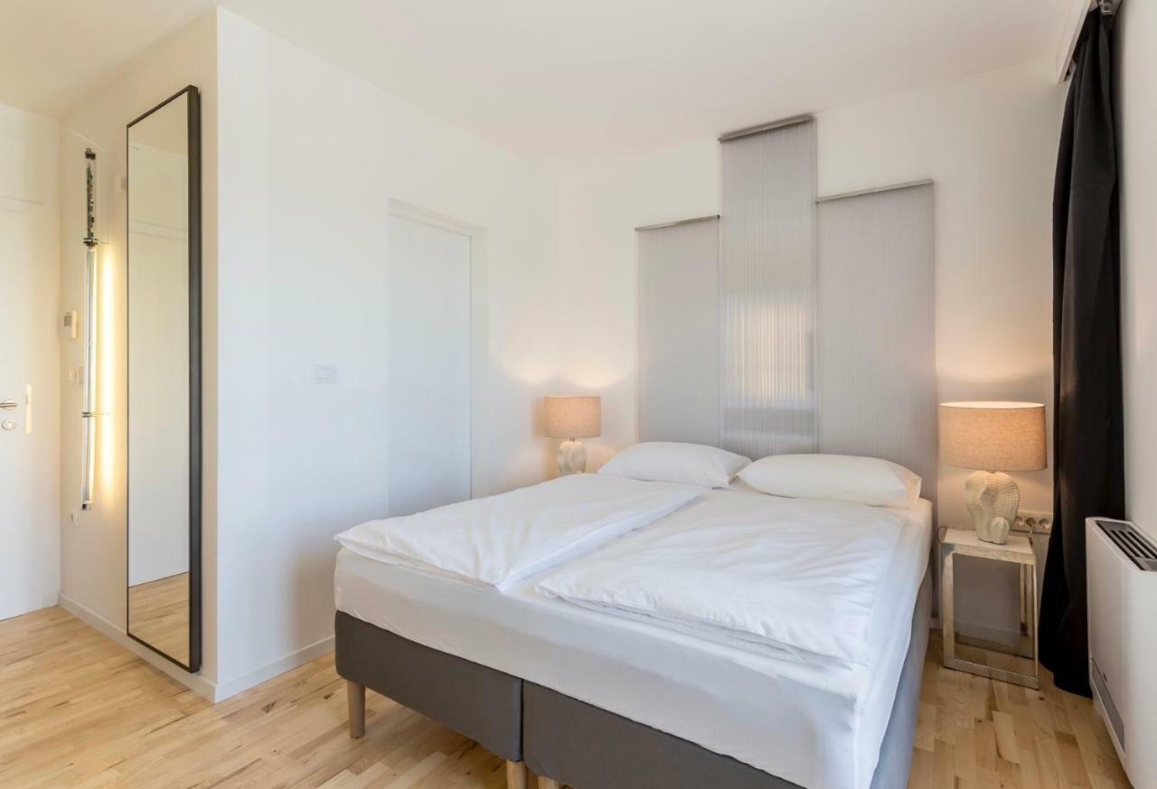 Villa Mila Kastela Kaštel Novi Exteriör bild