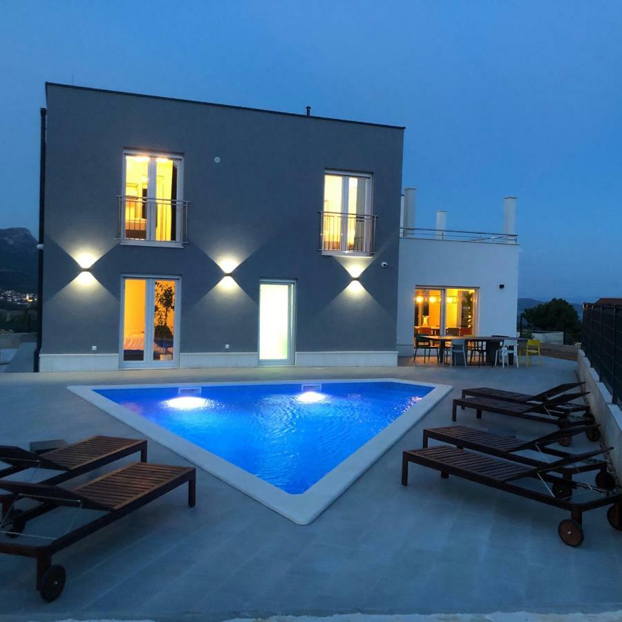 Villa Mila Kastela Kaštel Novi Exteriör bild
