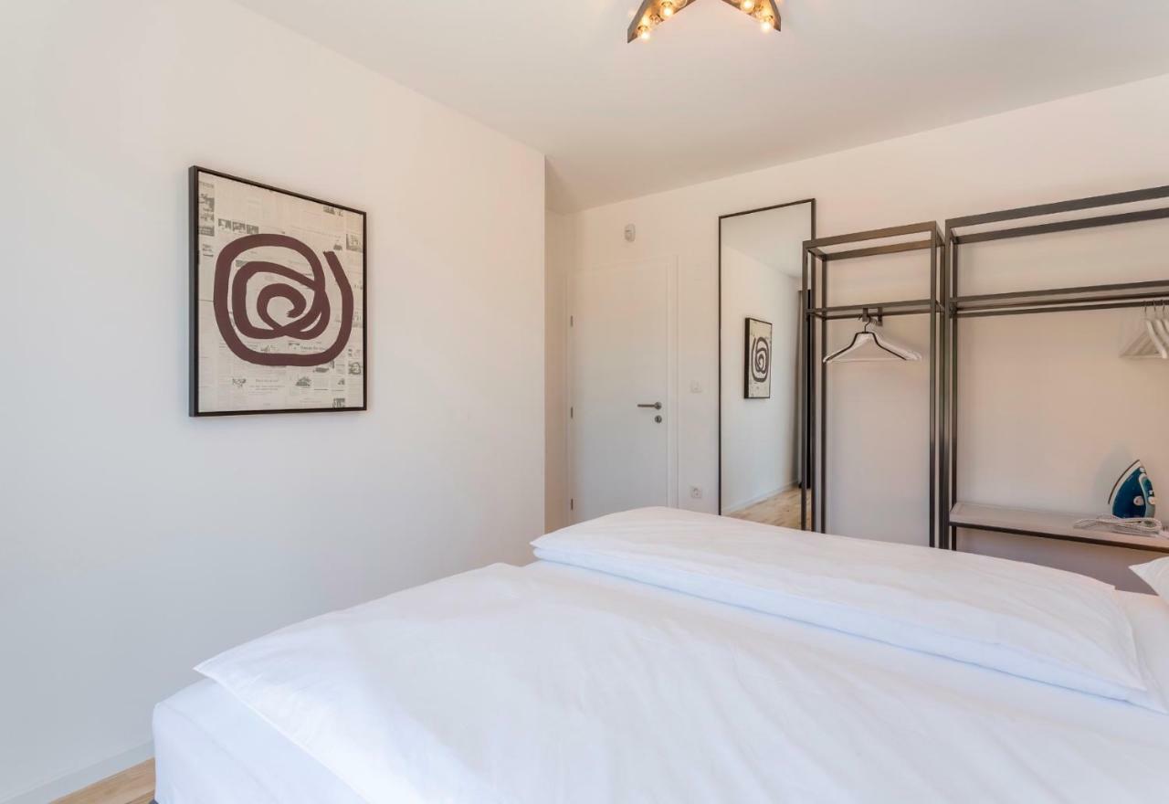 Villa Mila Kastela Kaštel Novi Exteriör bild